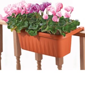 Adjustable Railing Planter 32″ – Terra Cotta