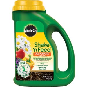 Miracle-Gro Shake’N Feed All Purpose Plant Food – 4.5LB