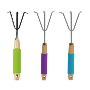 Wood Handle Cultivator with Comfort Grip – Terra Verde – Assorted Colors