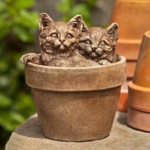 Sprouts Statue – Campania – Brownstone – 6.5″ x 6″ x 7.5″