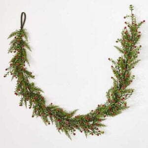 Boxwood & Berry Garland - 69"